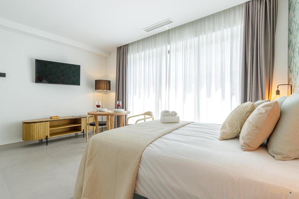 Cervantes Suites Малага Екстер'єр фото
